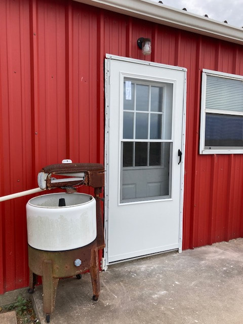 new storm door installed , BILLS BARN LA GRANGE, LA GRANGE, FAYETTE COUNTY, TEXAS, 78945, 78954, Texas Ranch Specialist, Round Top Barn Repair, Handyman near me, Handyman near me small jobs, Cheap handyman near me, Licensed and bonded handyman near me, Independent handyman services, craigslist handyman, handywoman, Handyperson, handyman hardware, woodworker, carpenter, general contractor, custom home builder, construction company, one of a kind